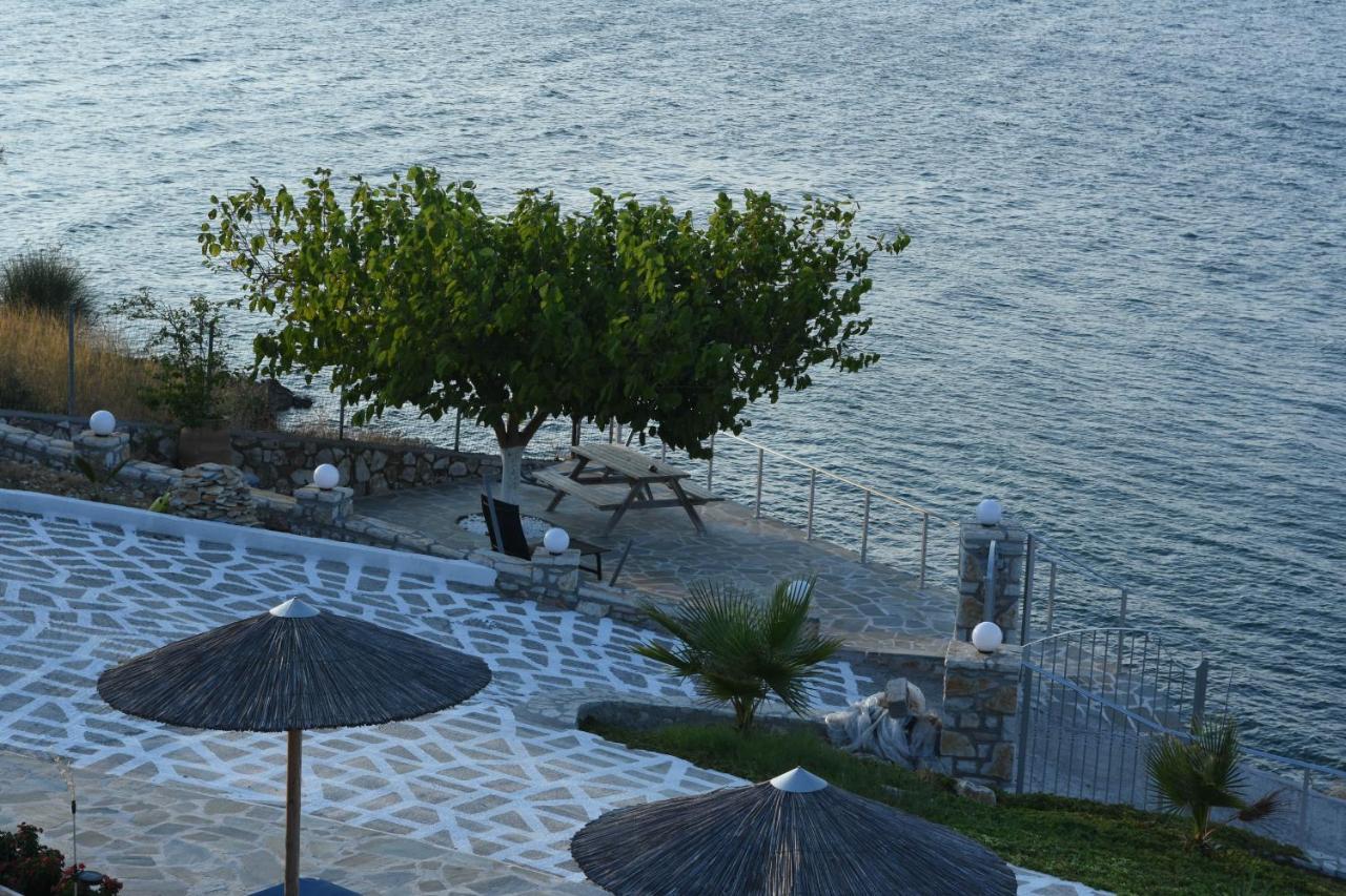 Spárton Iris Villas المظهر الخارجي الصورة
