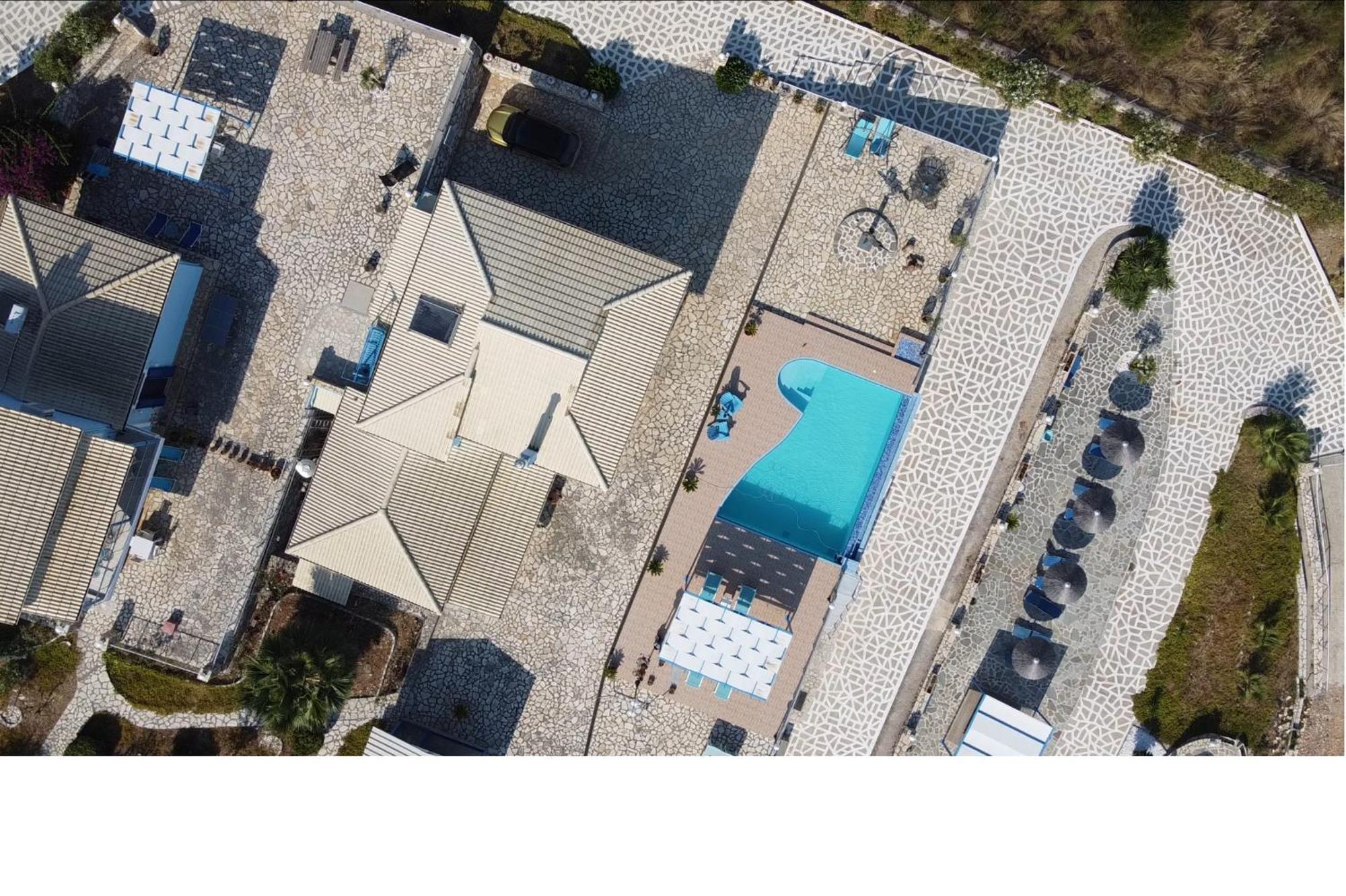 Spárton Iris Villas المظهر الخارجي الصورة
