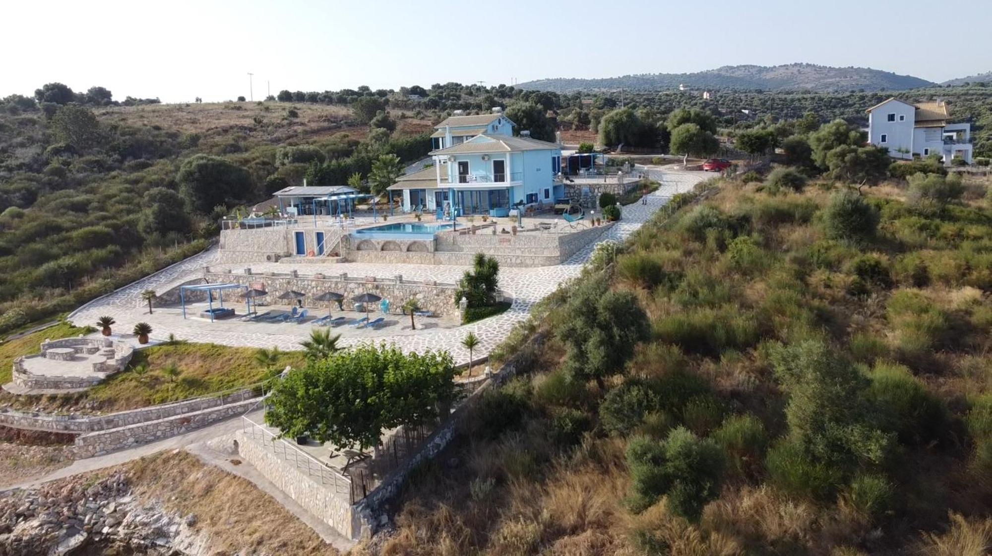 Spárton Iris Villas المظهر الخارجي الصورة